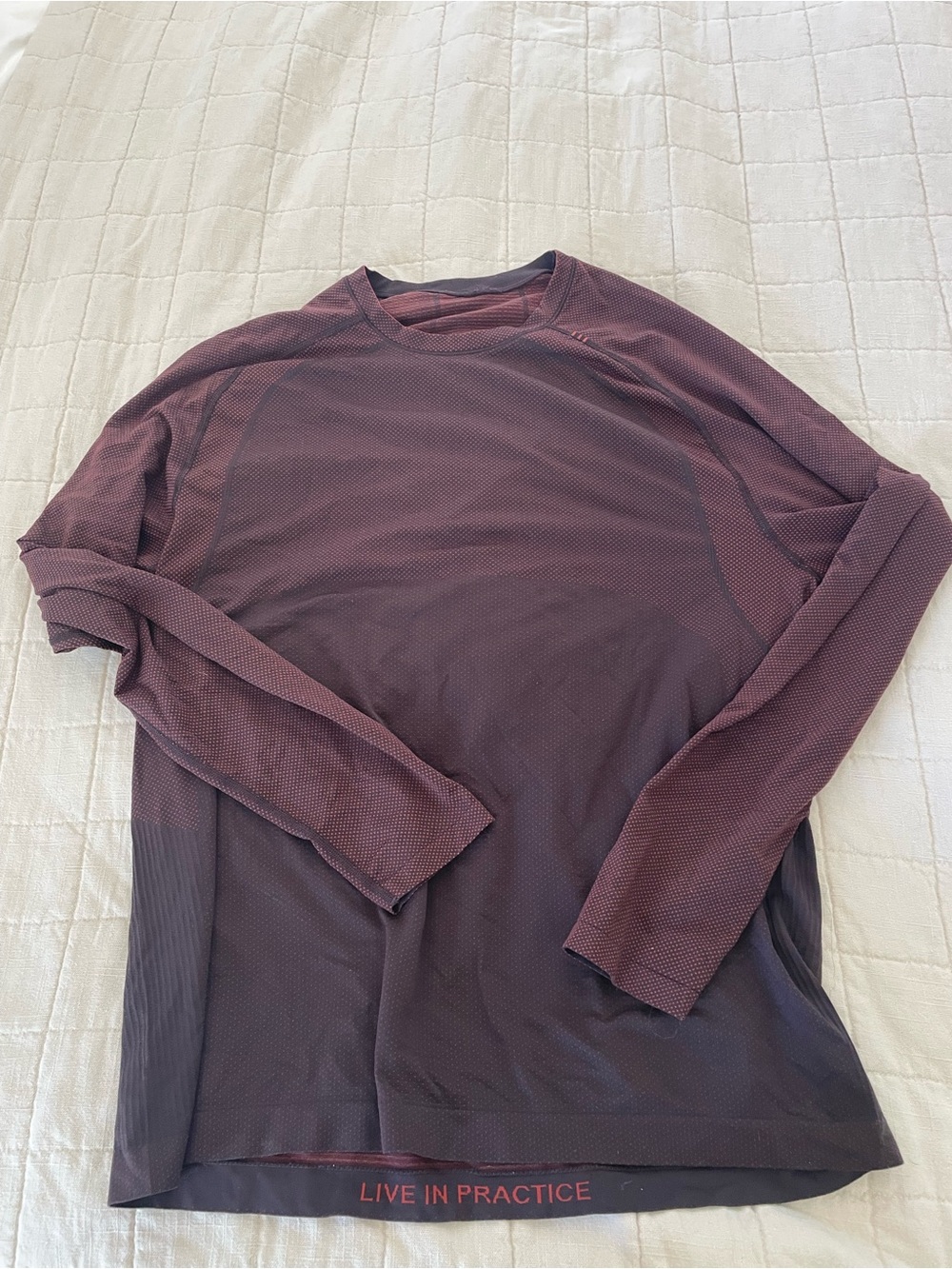 lululemon athletica Men's Long Sleeve Training Tee - Maroon